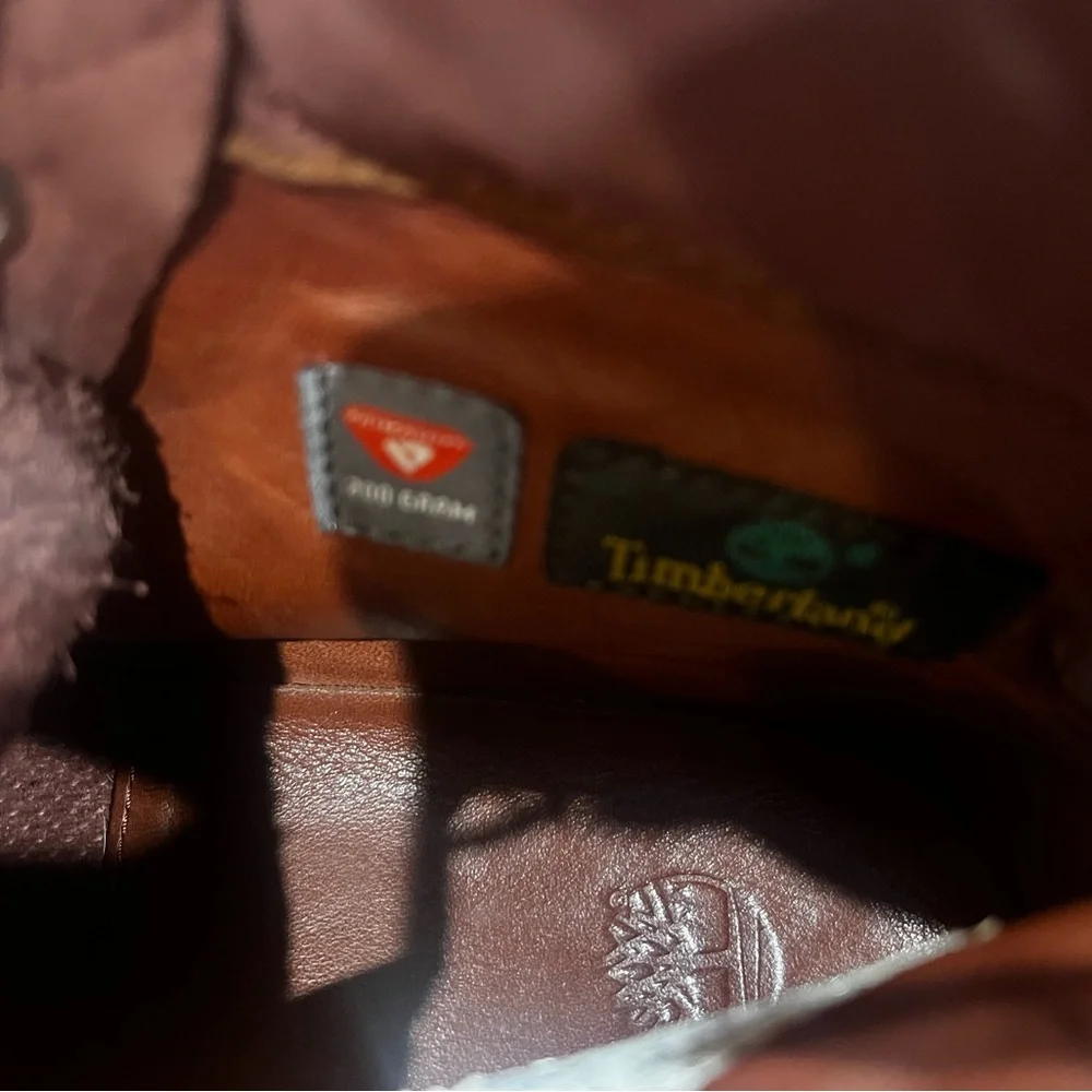 Women’s Red Velvet Timberland‎ Leather Boots Size 8.5 Some Stains see pictures